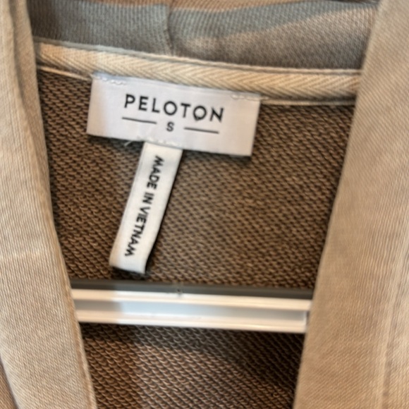 PELOTON Brooklyn Hoodie Size Small - Picture 4 of 16